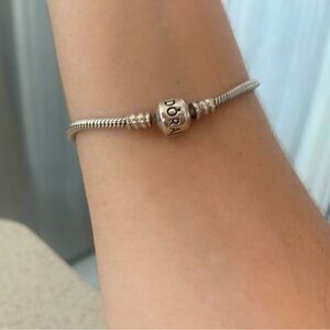 Pandora snake chain bracelet with clasp
